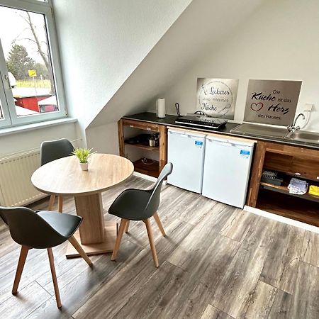 Pension Zum Lindeneck Lübz Esterno foto