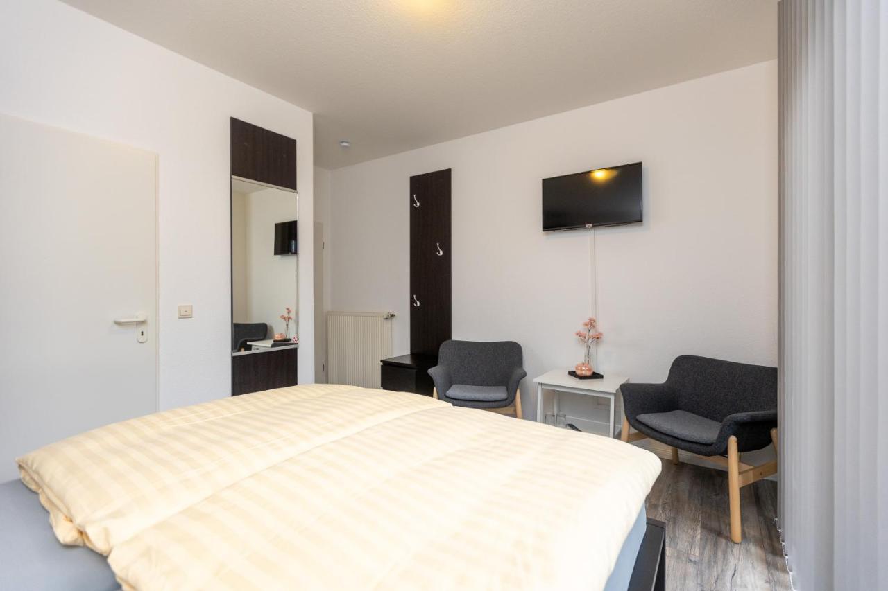 Pension Zum Lindeneck Lübz Esterno foto