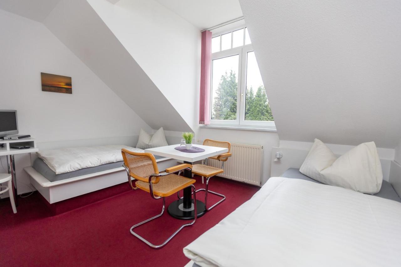 Pension Zum Lindeneck Lübz Esterno foto