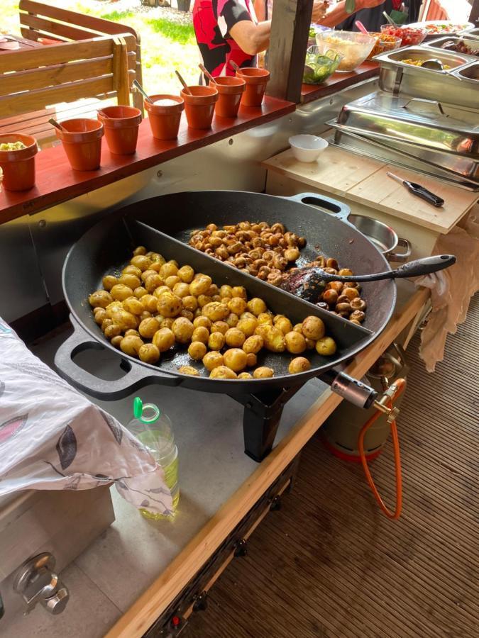 Pension Zum Lindeneck Lübz Esterno foto