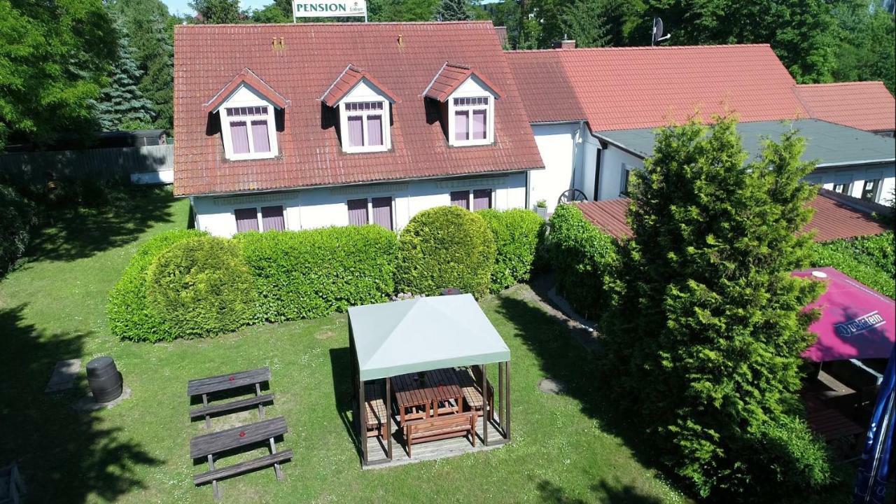 Pension Zum Lindeneck Lübz Esterno foto