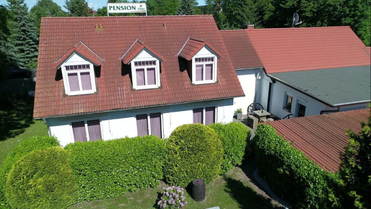 Pension Zum Lindeneck Lübz Esterno foto